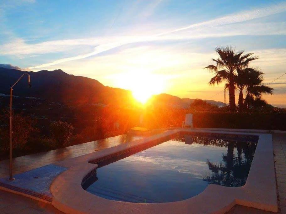 Countryside Private Apartment With Pool & Sea View Torrox Eksteriør billede